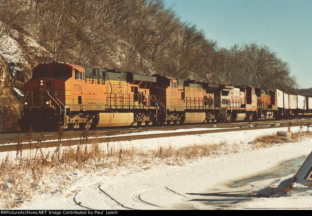 Z train cruises west through Hoffman